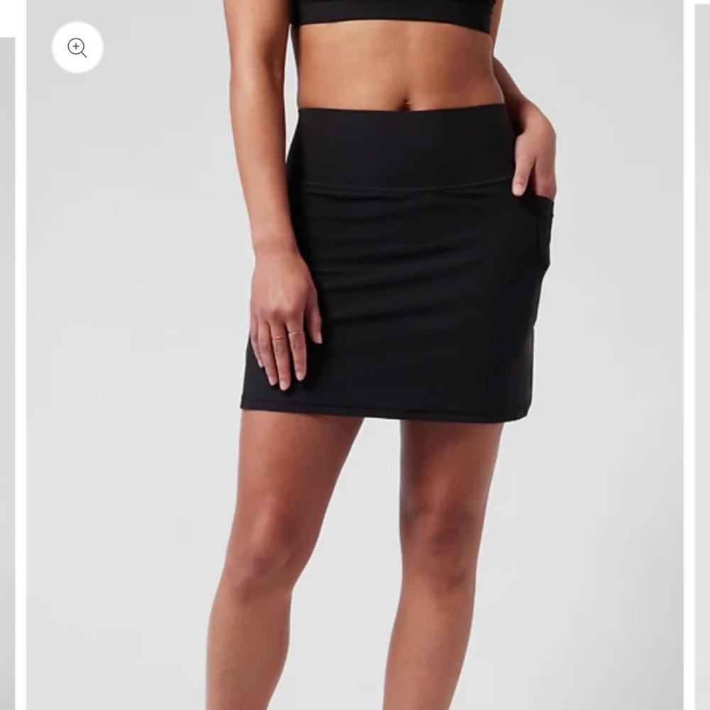 Athleta 16.5” Skort